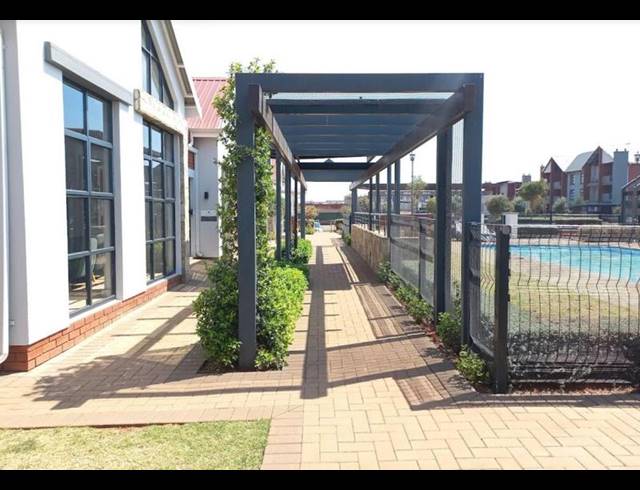 1 BEDROOM PROPERTY TO RENT IN GLEN MARAIS